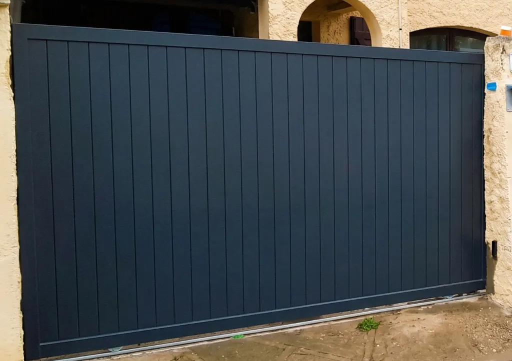 portail alu coulissant Frontignan .webp