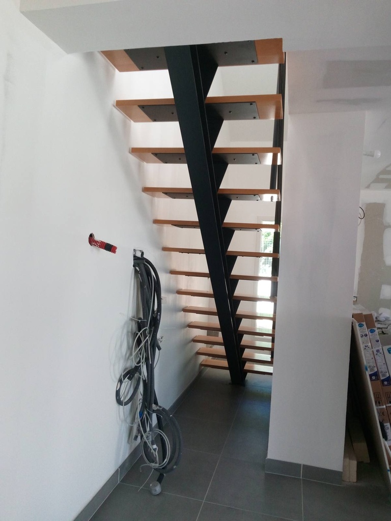 Escalier droit — réalisation 20