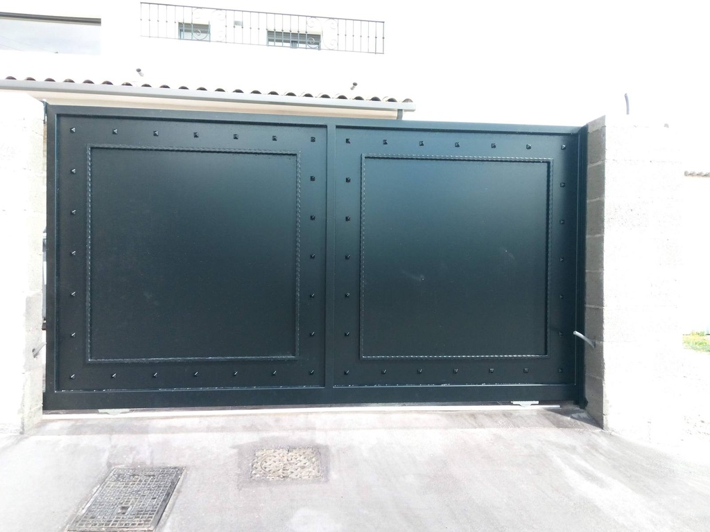 Portail coulissant — réalisation 14