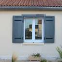 VOLETS BATTANTS EN ALUMINIUM