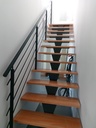 Escalier droit sur mesure en acier et bois